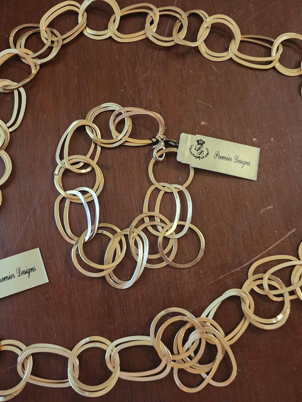 Premier Designs Gold Linked Circle Necklace and Bracelet Set